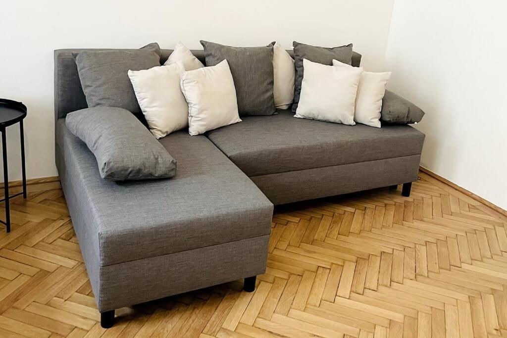 City-Center-Apartment Hip Area, Big & New Виена Екстериор снимка