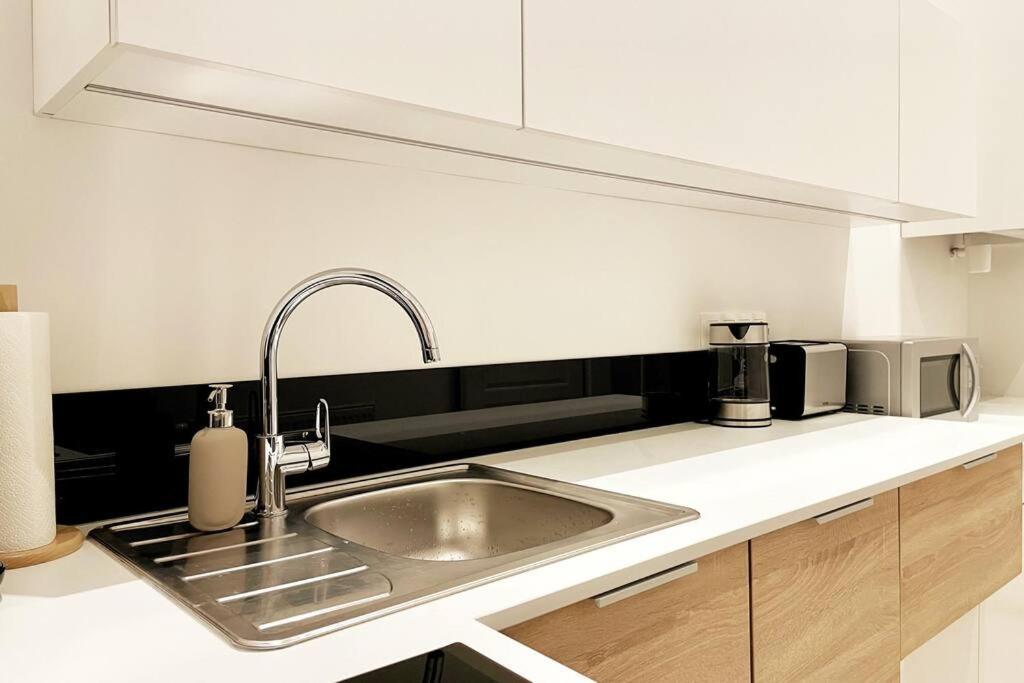 City-Center-Apartment Hip Area, Big & New Виена Екстериор снимка